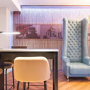 Leonardo Westbahnhof Hotel