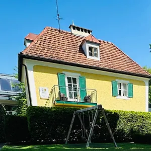 https://salzburg-residence-amadeus.saalbachhinterglemmhotels.com