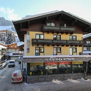 hotel-conrad.saalbachhinterglemmhotels.com/