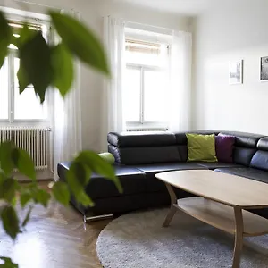 https://next2mozart-apartment.saalbachhinterglemmhotels.com