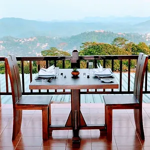 kandy-unique-hotel.kandyhotelsnow.com/